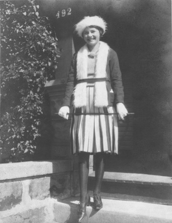 Esther Vera Howe (Franson), Milwaukee, late 1920s